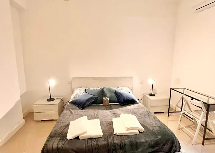 Double With Private Bathroom In Shared Alloggio in famiglia