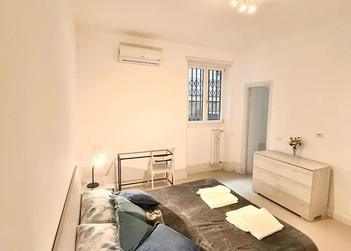 Double With Private Bathroom In Shared Alloggio in famiglia *