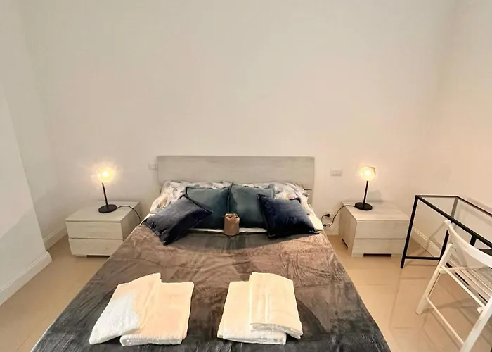 Double With Private Bathroom In Shared Alloggio in famiglia Roma